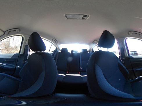 Used 2025 Nissan Versa SV image 42