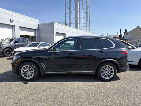 Certified 2023 BMW X5 xDrive40i w/ Executive Package image 3