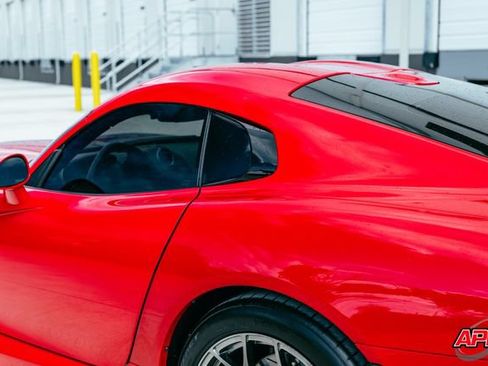 Used 2014 SRT Viper GTS w/ GTS Laguna Interior Package RWD image 32