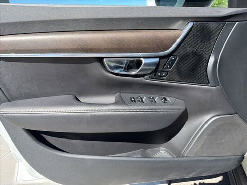 Used 2020 Volvo V90 T6 Cross Country AWD/4WD image 19