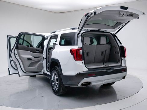 Used 2023 GMC Acadia SLT w/ Preferred Package image 19