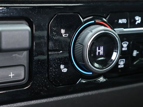 Used 2022 Chevrolet Silverado 1500 LT Trail Boss w/ LT Trail Boss Premium Package image 5