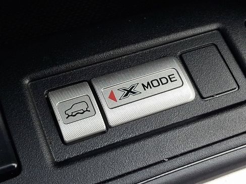 Used 2017 Subaru Forester 2.5i Premium w/ All-Weather Package AWD/4WD image 23