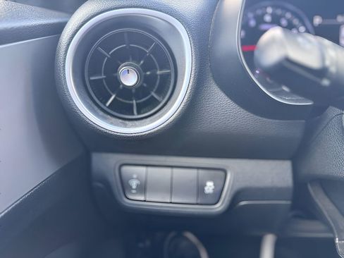 Used 2023 Kia Forte LXS image 11