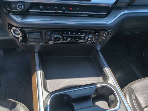 Used 2024 Chevrolet Silverado 3500 High Country w/ High Country Premium Package AWD/4WD image 14