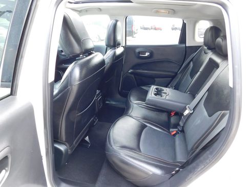 Used 2020 Jeep Compass Limited AWD/4WD image 12