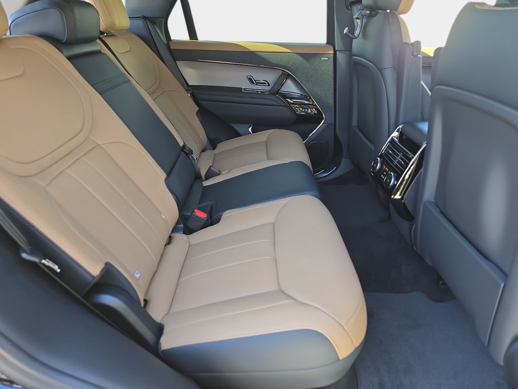 New 2027 Land Rover Range Rover Sport Dynamic SE AWD/4WD image 11