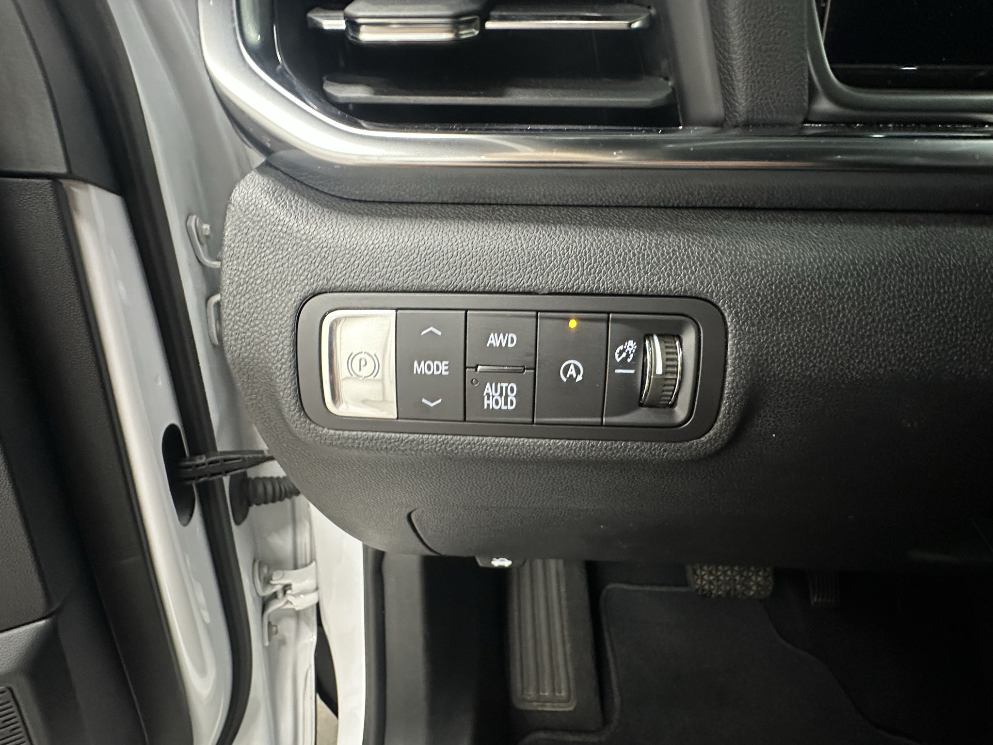 Certified 2026 GMC Terrain Elevation AWD/4WD image 24