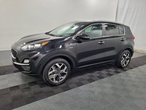 Used 2021 Kia Sportage EX AWD/4WD image 2
