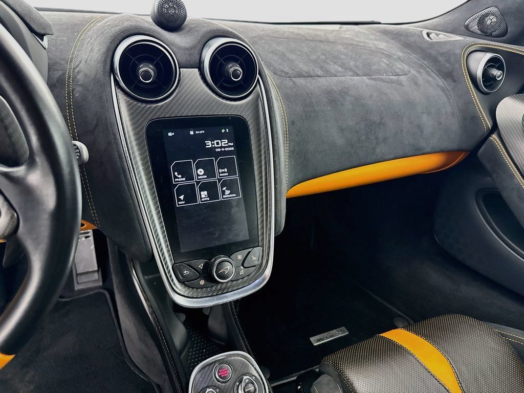 Used 2019 McLaren 570S Coupe RWD image 24