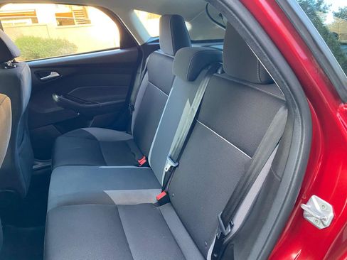 Used 2014 Ford Focus SE image 37