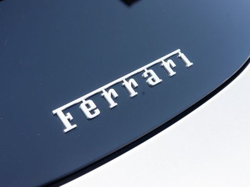 Used 2022 Ferrari Roma RWD image 20