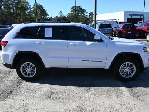 Used 2020 Jeep Grand Cherokee Laredo image 6