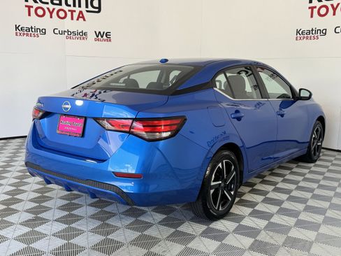 Used 2025 Nissan Sentra SV FWD image 5