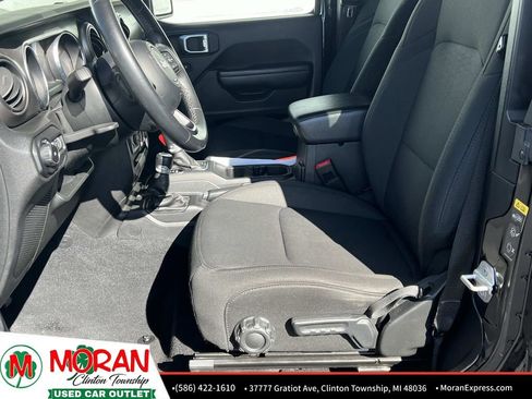 Used 2020 Jeep Wrangler Sport S image 16