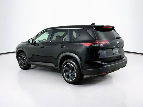 Used 2025 Nissan Rogue SV AWD/4WD image 5
