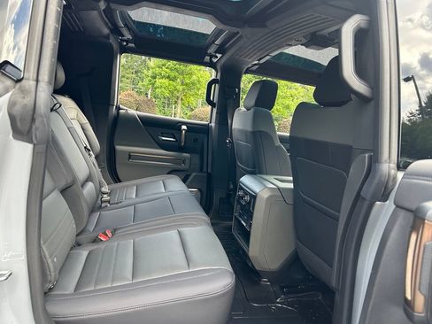 Used 2025 GMC Hummer EV 3X w/ Extreme Off-Road Package AWD/4WD image 55