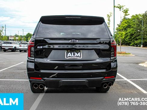 Used 2025 Chevrolet Suburban Z71 AWD/4WD image 10