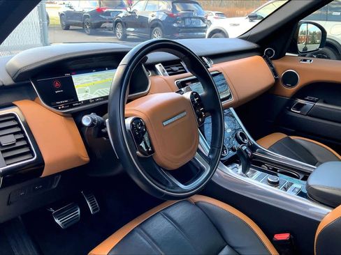 Used 2018 Land Rover Range Rover Sport HSE Dynamic image 17