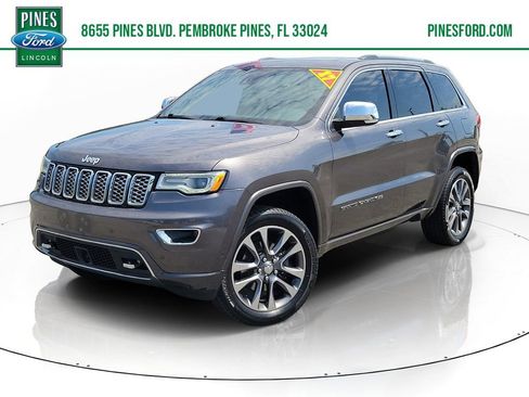 Used 2017 Jeep Grand Cherokee Overland w/ Jeep Active Safety Group AWD/4WD image 1