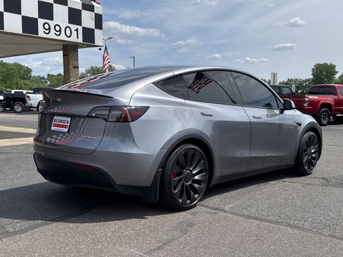 Used 2025 Tesla Model Y Performance AWD/4WD image 7