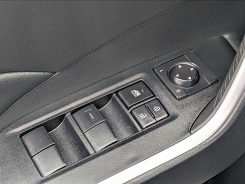 Used 2025 Toyota RAV4 LE image 12