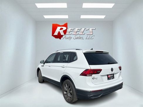 Used 2022 Volkswagen Tiguan SE image 10