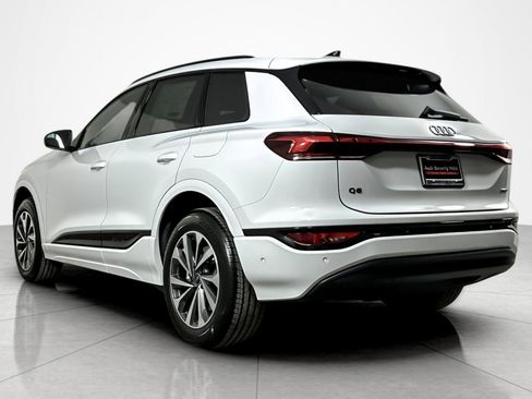 New 2025 Audi Q6 e-tron Premium Plus image 4
