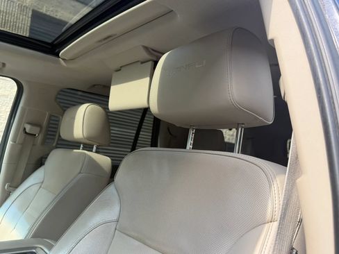 Used 2017 GMC Yukon Denali w/ Open Road Package RWD image 24