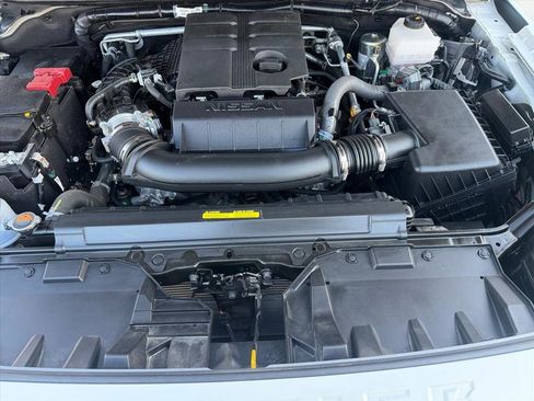 Used 2024 Nissan Frontier SL w/ Technology Package image 21