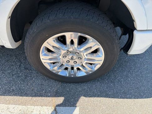 Used 2014 Ford F150 Platinum image 24