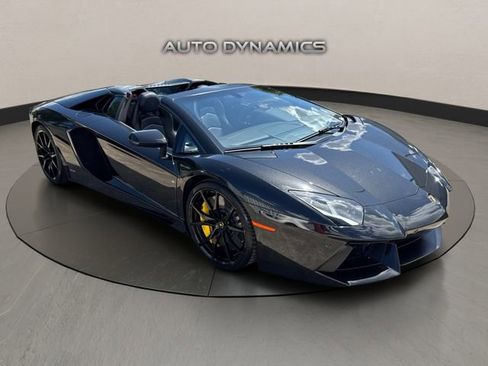 Used 2014 Lamborghini Aventador LP 700-4 AWD/4WD image 3