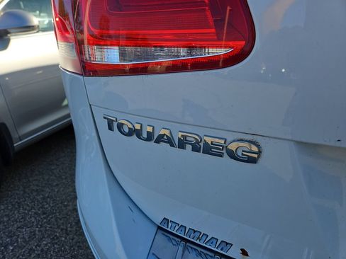 Used 2013 Volkswagen Touareg VR6 AWD/4WD image 4