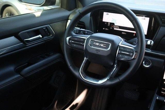 Used 2026 GMC Terrain Elevation w/ Elevation Premium Package FWD image 23