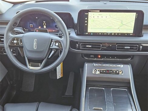 New 2026 Lincoln Aviator Reserve image 25