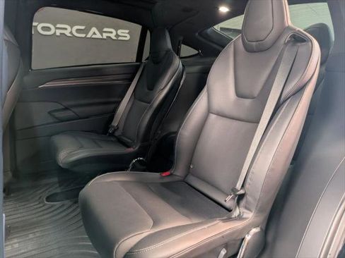 Used 2023 Tesla Model X Plaid image 11