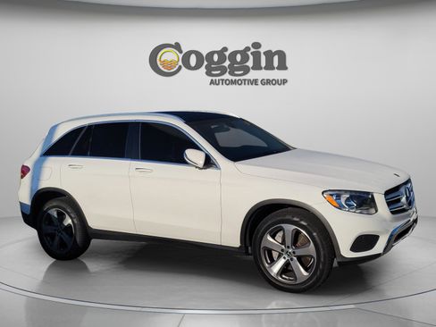 Used 2018 Mercedes-Benz GLC 300 image 5