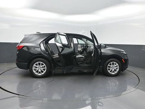 Used 2024 Chevrolet Equinox LS FWD image 35