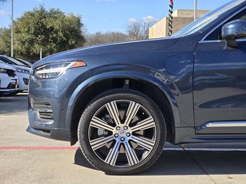 Used 2025 Volvo XC90 T8 Ultra w/ Protection Package Premier image 10