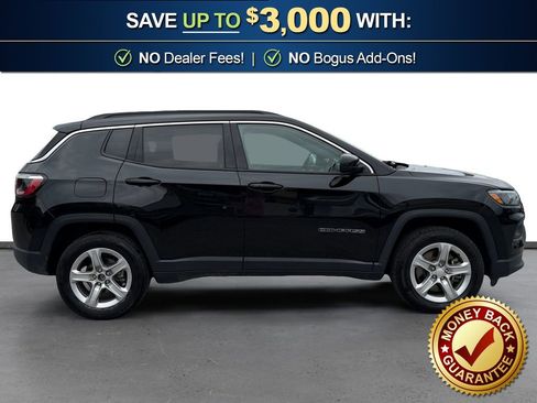 Used 2024 Jeep Compass Latitude AWD/4WD image 8