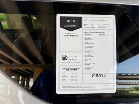 Used 2020 Ford Explorer Limited RWD image 35