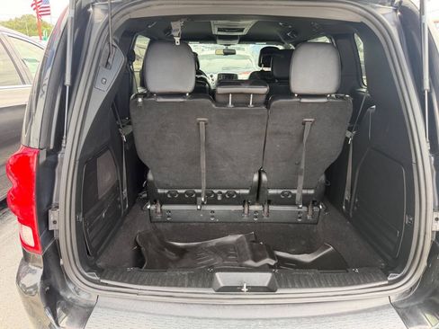 Used 2018 Dodge Grand Caravan GT FWD image 17