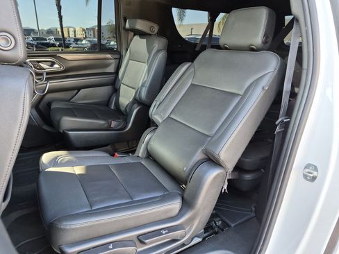 Used 2023 Chevrolet Suburban LT AWD/4WD image 29
