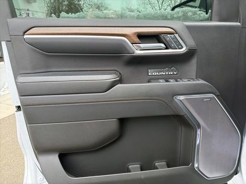 Certified 2023 Chevrolet Silverado 1500 High Country w/ Technology Package image 17