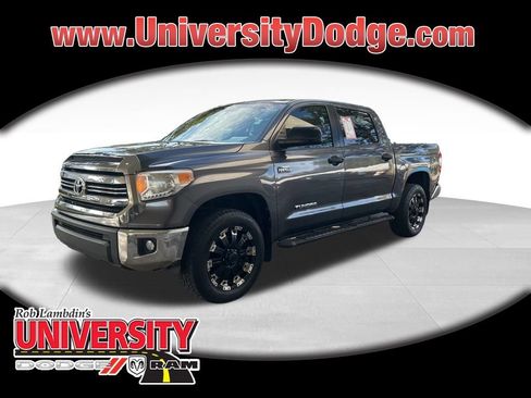 Used 2017 Toyota Tundra SR5 image 1
