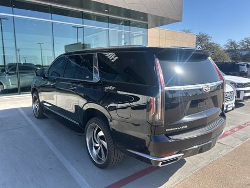 Used 2021 Cadillac Escalade ESV Premium Luxury image 6