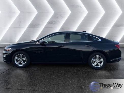 Certified 2023 Chevrolet Malibu LT image 2