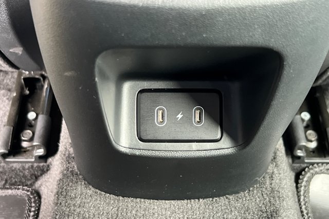 Certified 2025 Hyundai Elantra SEL FWD image 16