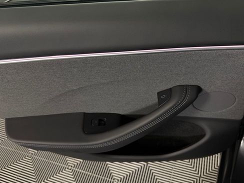 Used 2025 Tesla Model 3 Long Range RWD image 27