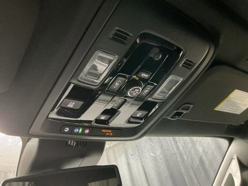 New 2026 Chevrolet Suburban Premier w/ Sun And Tow Package AWD/4WD image 29